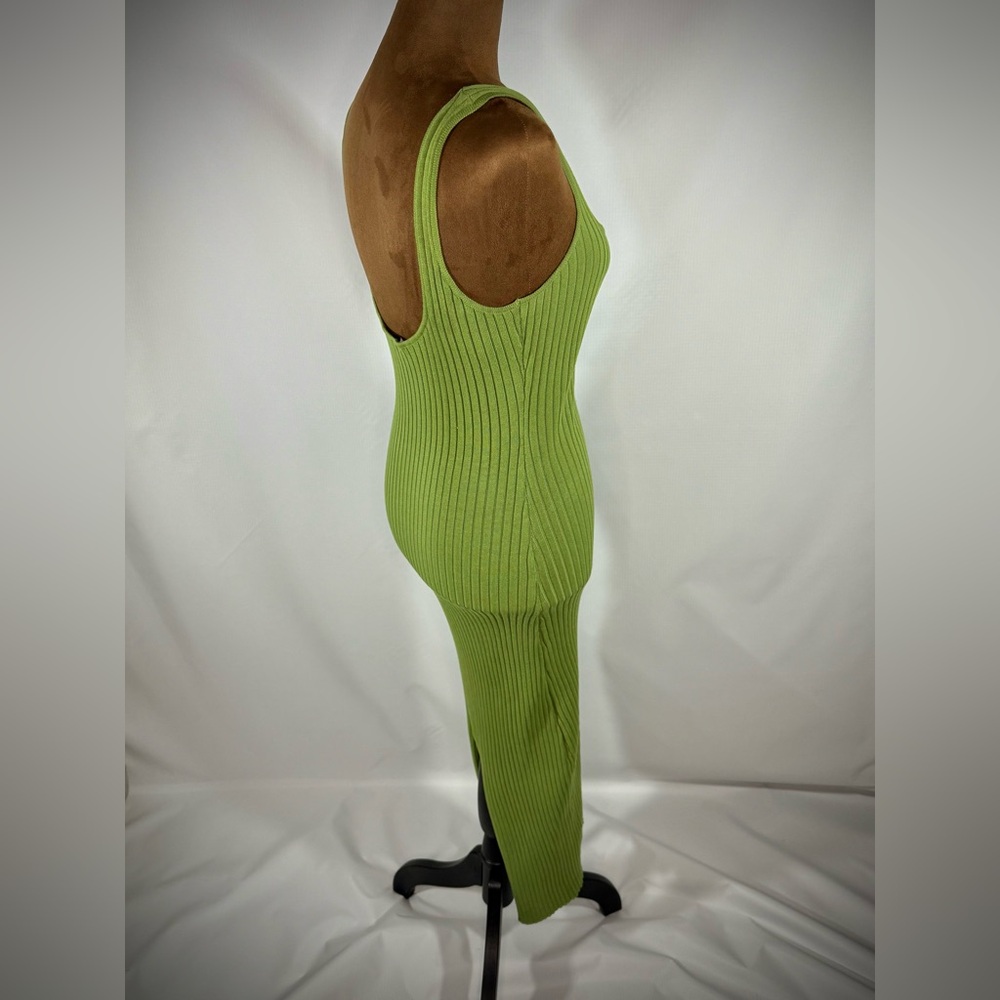Fashion Nova Janelle Knit Midi Green‎ Dress - Picture 7 of 10